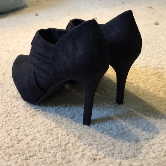 Mossimo booties - Picture 3 of 4